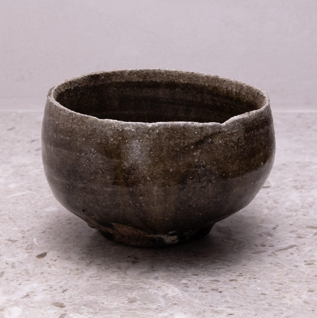 大西雅文 丹波唐津紫釉酒碗 3286 – TENSHUDO｜SAKE × SHUWAN GALLERY