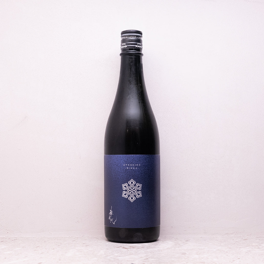 雅楽代 六華【R6BY】 720ml – TENSHUDO｜SAKE × SHUWAN GALLERY