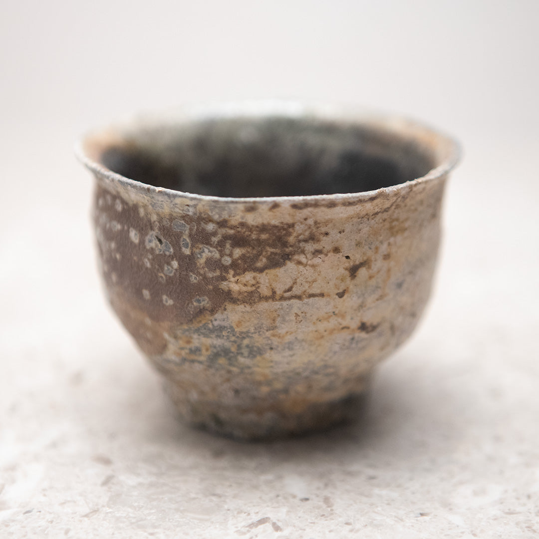 谷本貴　茶碗 谷本 貴 「 赤酒呑 」 酒器 旅茶碗 - レトロ ＆アート空間 「 古