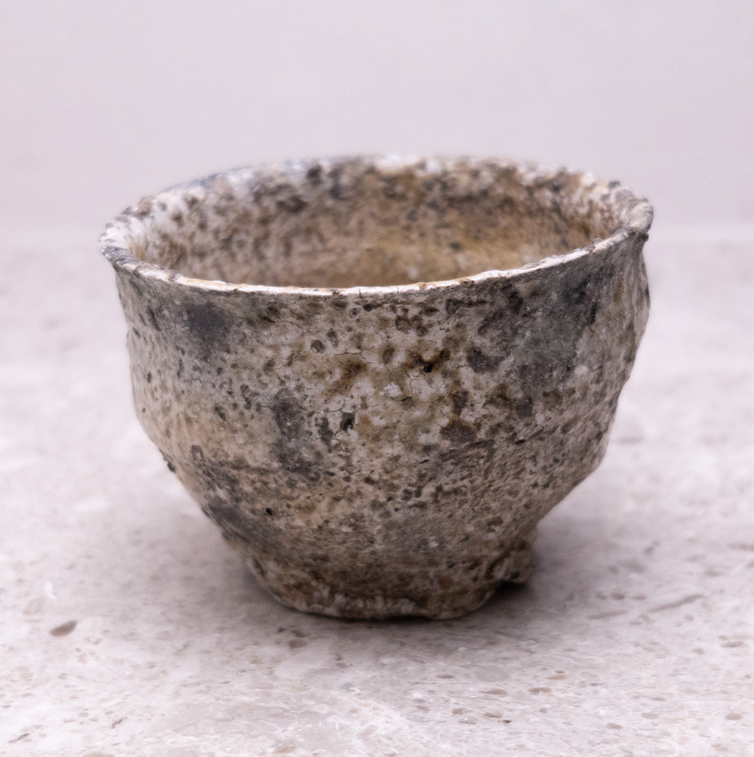希少作★谷本貴【師：師：森正・谷本景】白磁(ビードロ）湯のみ★共箱 谷本貴 – TENSHUDO｜SAKE × SHUWAN GALLERY